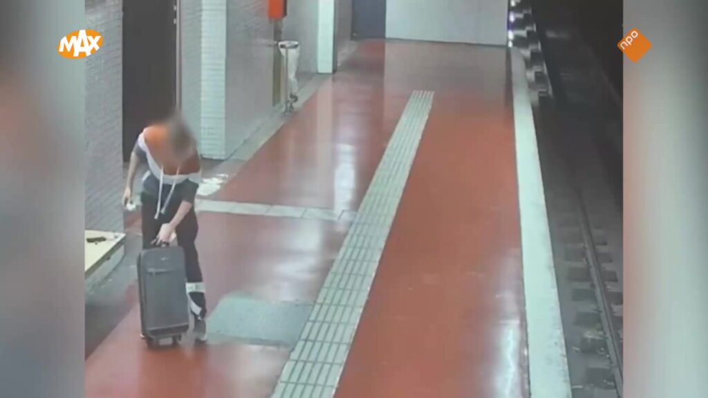 Je waardevolle spullen het best beschermen tegen zakkenrollers op vakantie? Jeanine Janssen: ‘neem een luier mee’