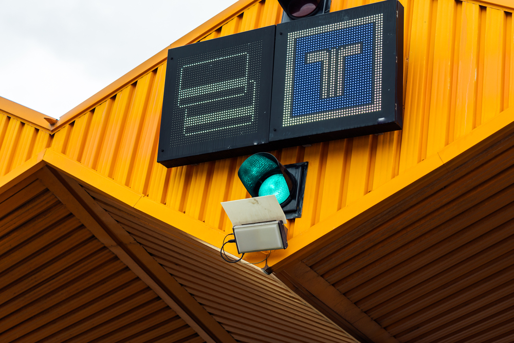 Kun je met je pinpas bij tolwegen betalen? Hier kan het wel en niet ...