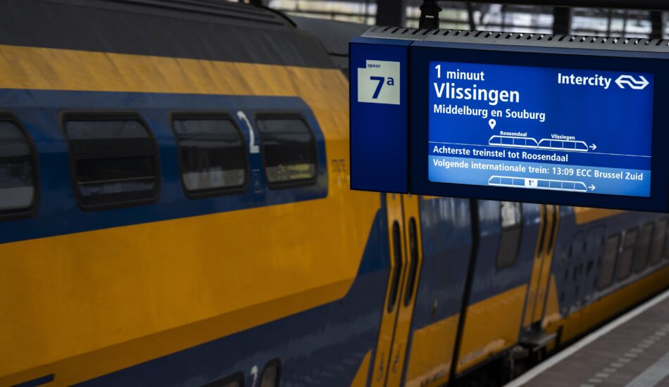 Donkere borden van NS.