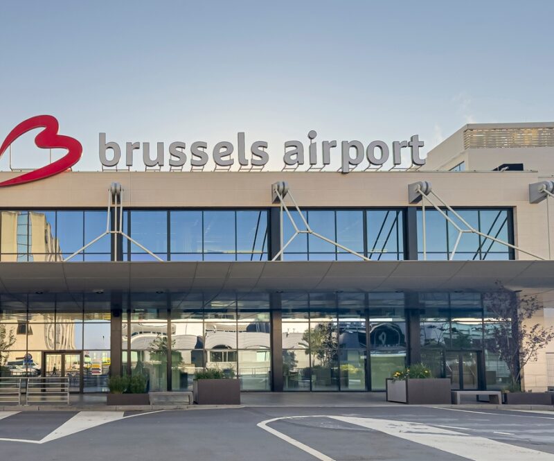 Chaos op Brussels Airport door drones: tientallen vluchten geannuleerd en vertraagd