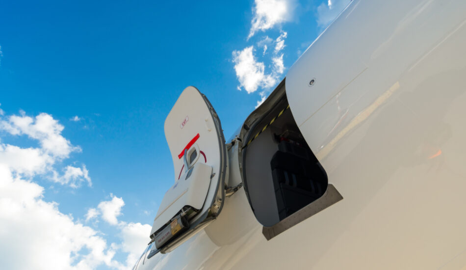 Deur van een vliegtuig.