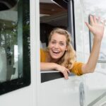 Camper etiquette: wel of niet zwaaien? Is het een ongeschreven regel om dit te doen?