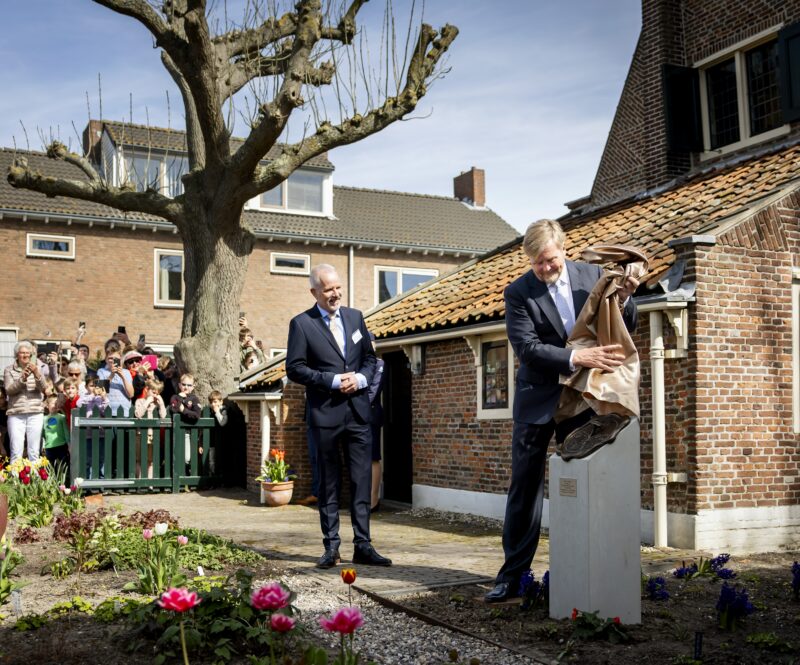 Koning heropent vernieuwd Spinozahuis: dit kun je allemaal beleven in het museum
