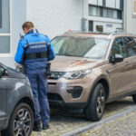 Een bekeuring op de mat na je vakantie in Nederland? Zoveel kosten de verkeersboetes in 2026