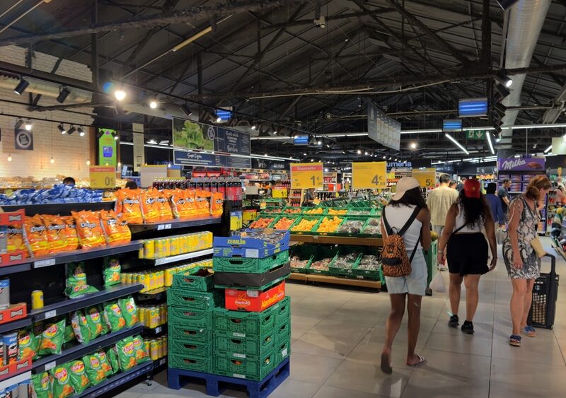 Goed nieuws voor wie graag naar de Spaanse supermarkt gaat: ze gaan weer langer open