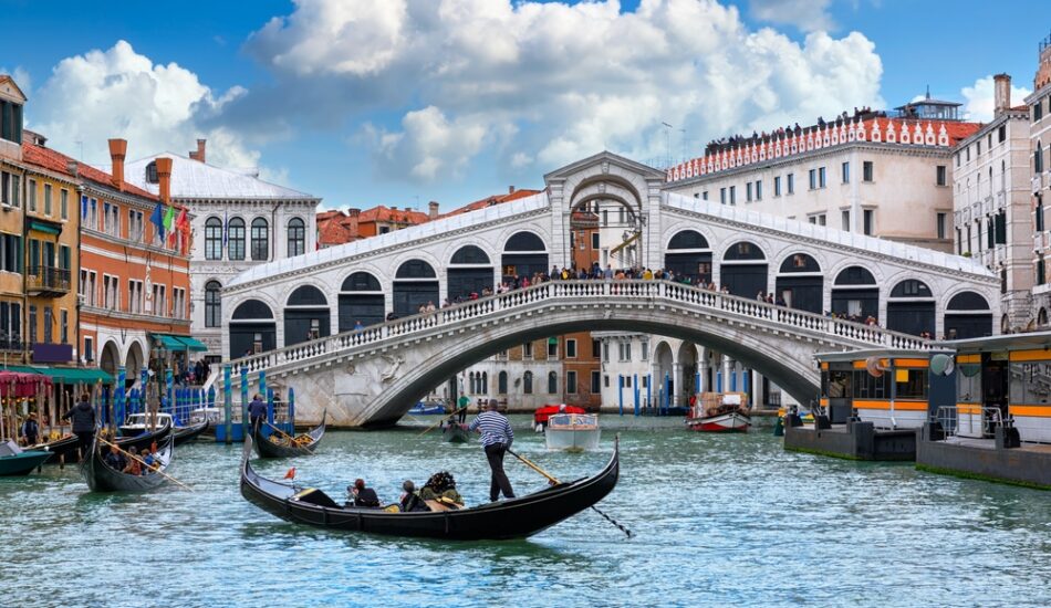 Zomerpuzzel: maak de Rialtobrug in Venetië compleet.
