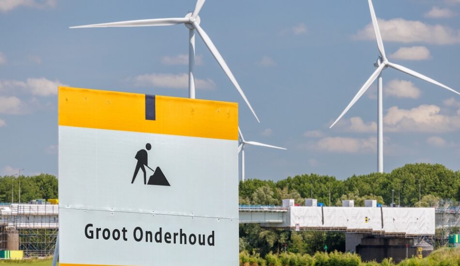 Groot onderhoud aan de A59 bij knooppunt Hooipolder.