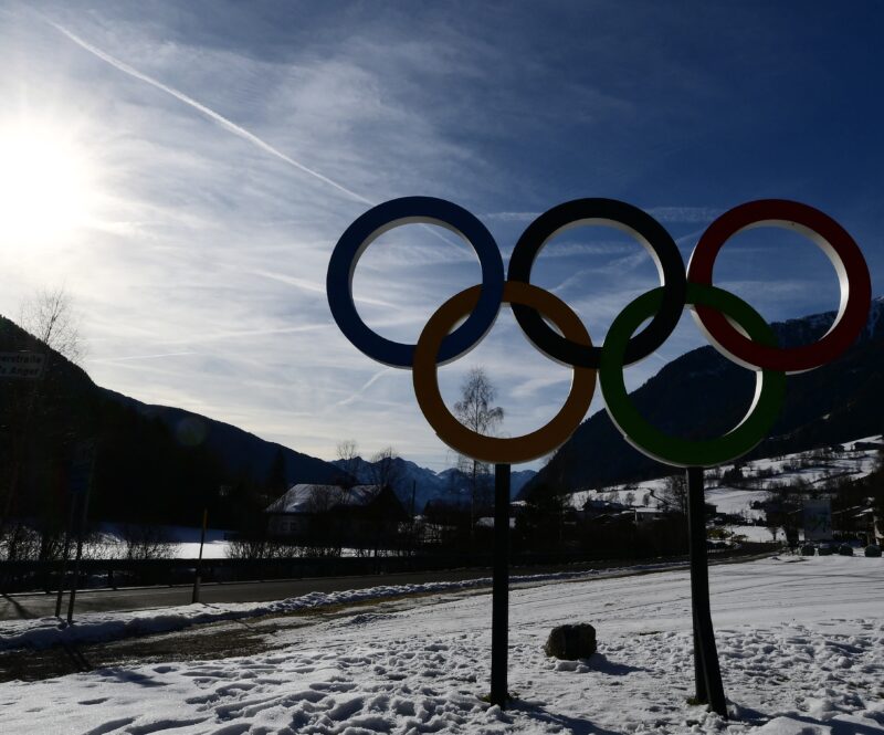 Met de auto richting Italië: houd op deze plekken rekening met verkeersdrukte door de Olympische Winterspelen in Milaan en Cortina