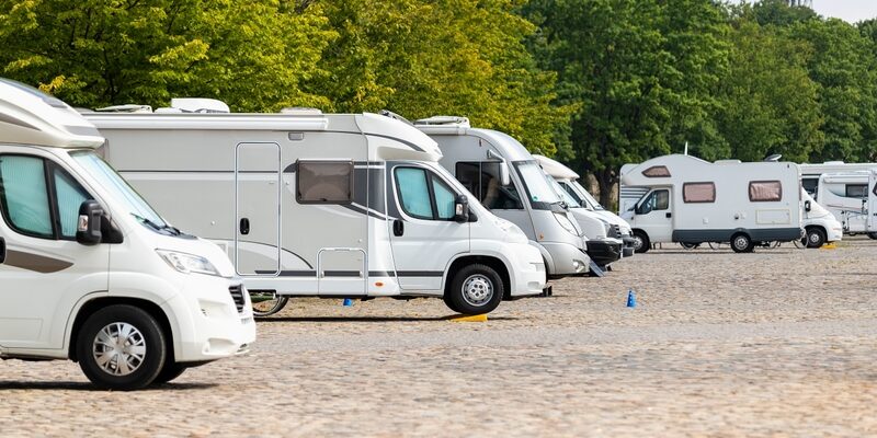 Wat zijn de regels over de overgang van kwart- naar halftarief wegenbelasting voor campers?