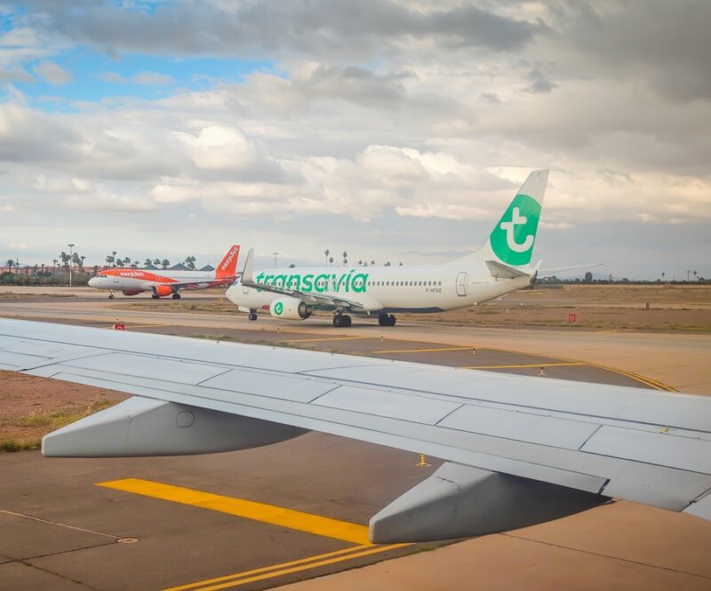 Transavia en easyJet houden zich volgens De Consumentenbond niet aan zorgplicht: dit kun je doen als je ook gedupeerd bent