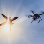 Heb je recht op compensatie als je vlucht wordt vertraagd of geannuleerd door drones boven de luchthaven?