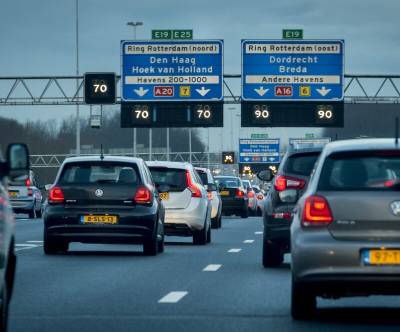 Drukkere avondspitsen verwacht na start wintertijd: houd hier rekening mee