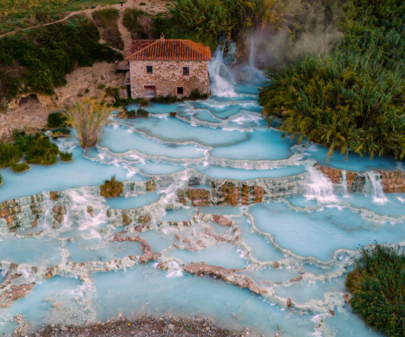 Van torens tot natuurlijke baden: deze dorpjes in Toscane zijn een bezoek waard