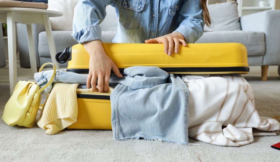 Waarom je altijd te veel kleding meeneemt op vakantie en hoe je dat kunt voorkomen