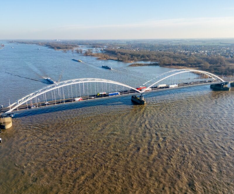 Merwedebrug gaat vanaf donderdag 24 september ruim 3 dagen dicht: dit zijn de omleidingsroutes