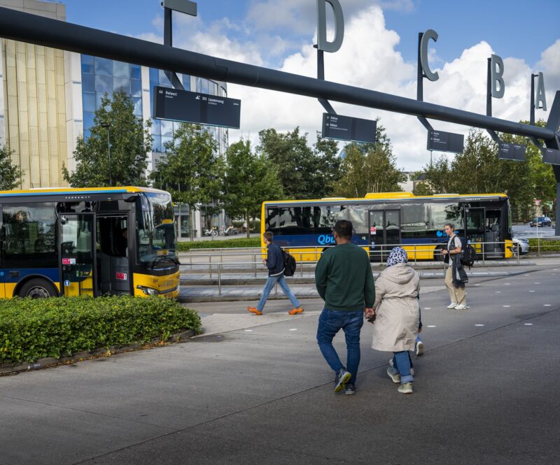 Een dag per week geen streekvervoer: dit is waarom er woensdag bijna geen bussen (en trams) rijden