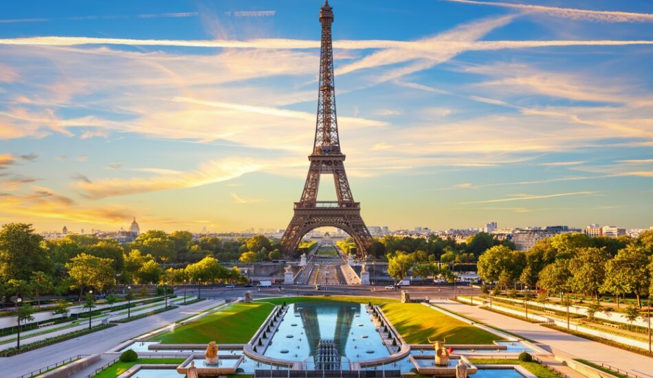 Zomerpuzzel: maak de Eiffeltoren in Parijs compleet.
